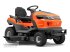 Rasentraktor des Typs Husqvarna Rasentraktor TS 220T mit Seitenauswurf / Mulcher, Neumaschine in Burgkirchen (Bild 5)