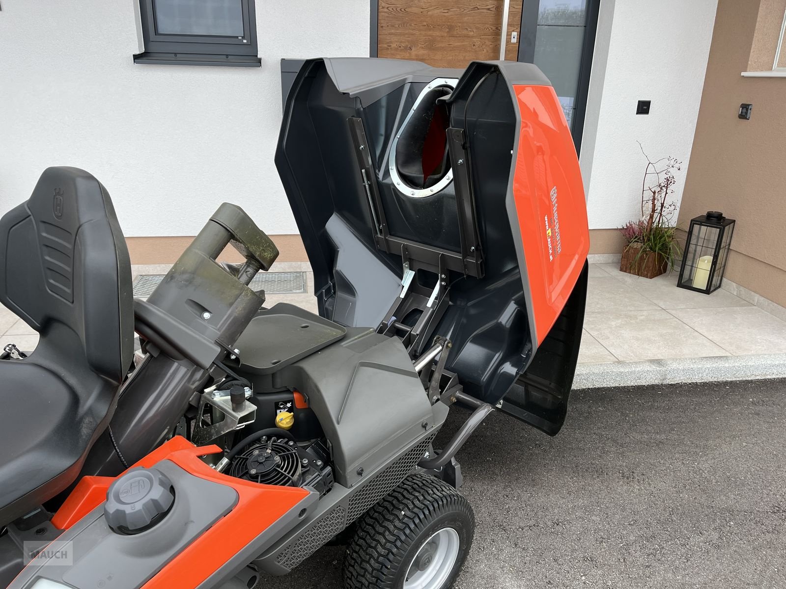 Rasentraktor of the type Husqvarna RC 320Ts AWD, Gebrauchtmaschine in Burgkirchen (Picture 18)