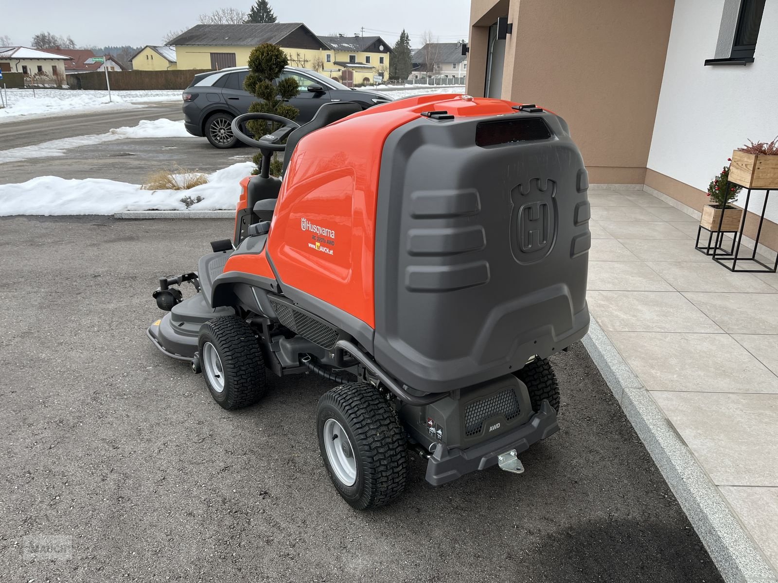 Rasentraktor of the type Husqvarna RC 320Ts AWD, Gebrauchtmaschine in Burgkirchen (Picture 5)