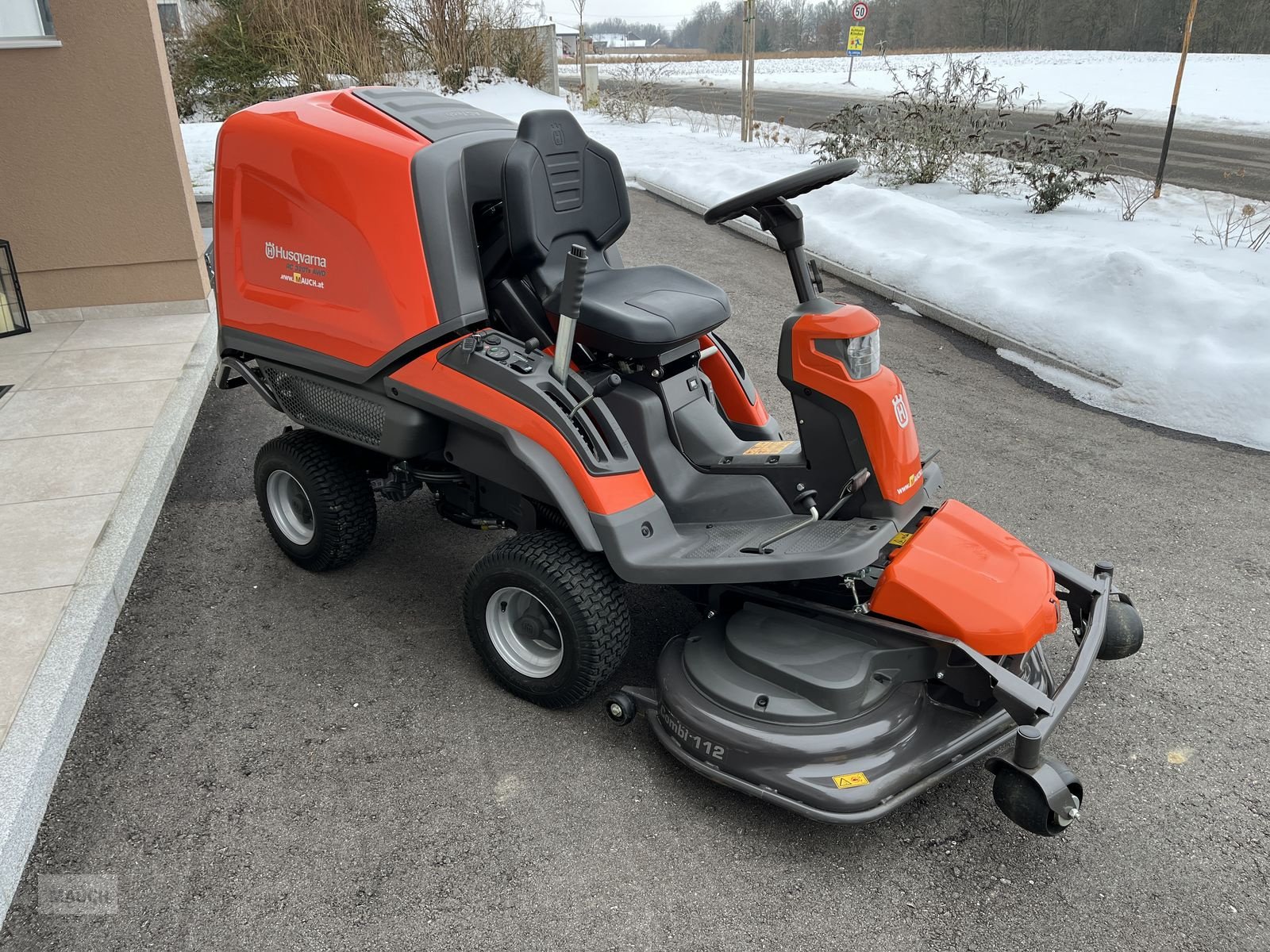 Rasentraktor of the type Husqvarna RC 320Ts AWD, Gebrauchtmaschine in Burgkirchen (Picture 9)