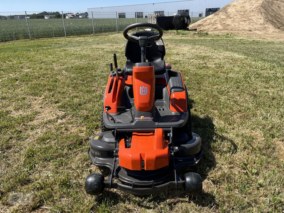 Rasentraktor типа Husqvarna Rider 200iX Akku FRÜHBEZUGSAKTION, Neumaschine в Burgkirchen (Фотография 13)