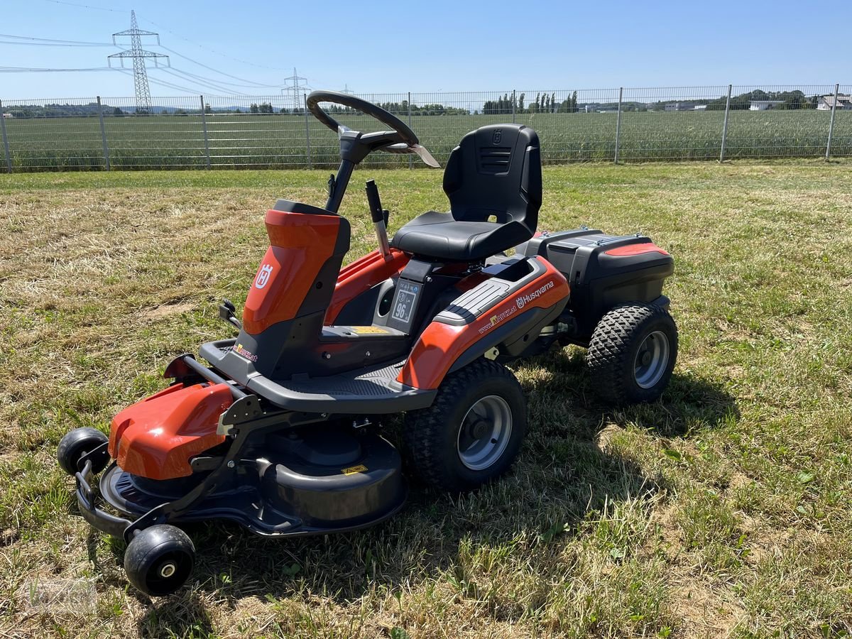 Rasentraktor typu Husqvarna Rider 200iX Akku FRÜHBEZUGSAKTION, Neumaschine w Burgkirchen (Zdjęcie 15)