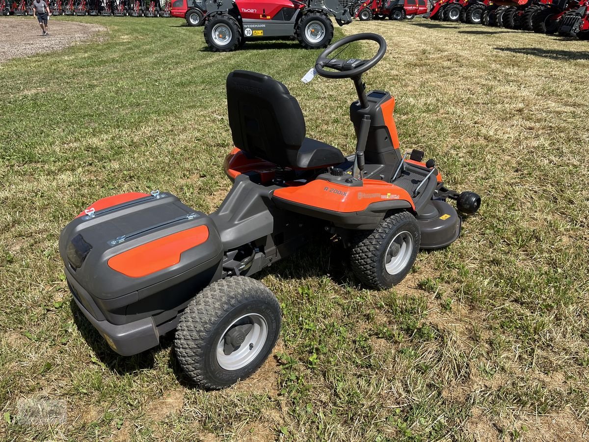 Rasentraktor tip Husqvarna Rider 200iX Elektro inkl. Mähdeck, Neumaschine in Burgkirchen (Poză 10)