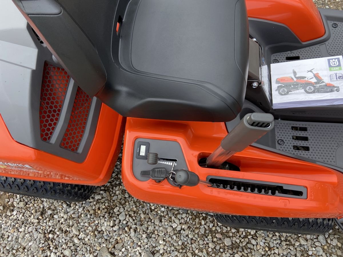 Rasentraktor des Typs Husqvarna Rider 214C inkl. Mähdeck, Neumaschine in Burgkirchen (Bild 11)