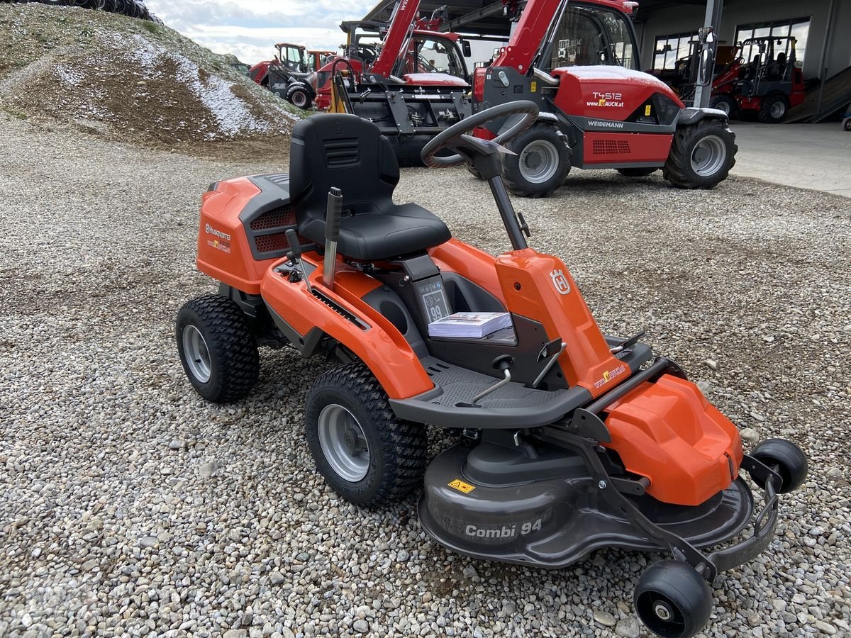 Rasentraktor des Typs Husqvarna Rider 214C inkl. Mähdeck, Neumaschine in Burgkirchen (Bild 12)