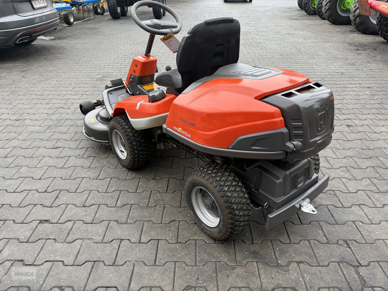 Rasentraktor des Typs Husqvarna Rider 214T Allrad inkl. Mähdeck 103cm, Gebrauchtmaschine in Burgkirchen (Bild 11)