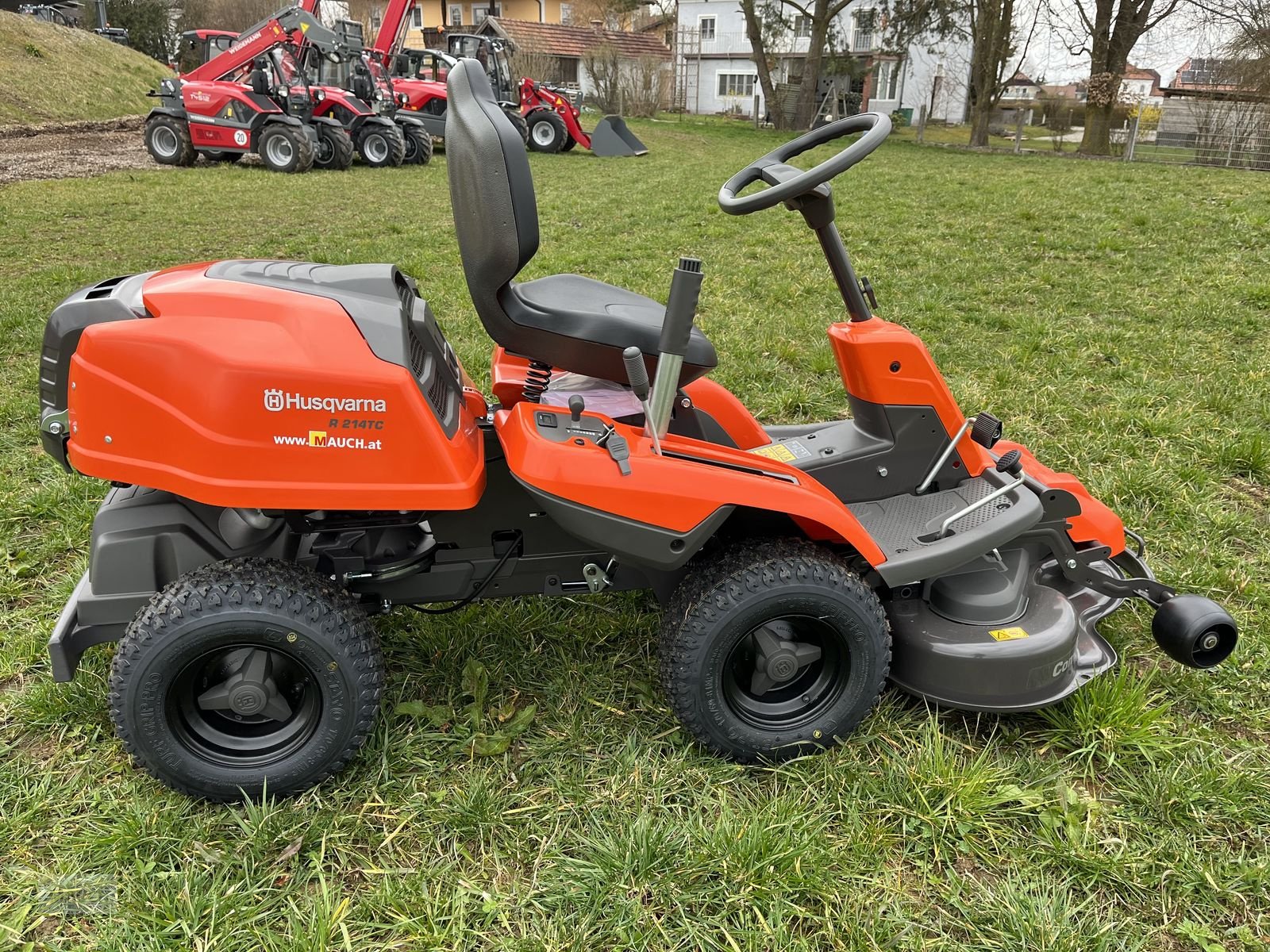 Rasentraktor typu Husqvarna Rider 214TC 2 Zylinder Comfort Edition inkl. Mäh, Vorführmaschine v Burgkirchen (Obrázek 3)