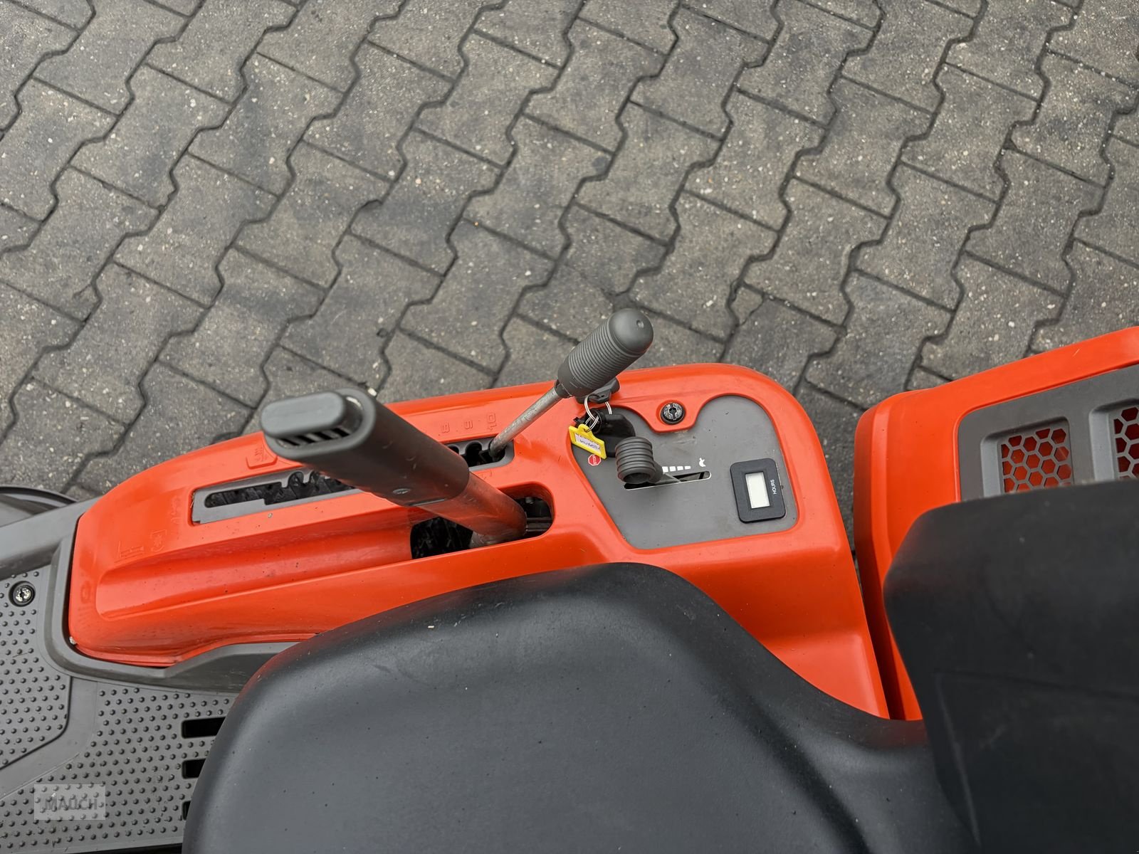 Rasentraktor typu Husqvarna Rider 214TC Comfort Edition, Gebrauchtmaschine w Burgkirchen (Zdjęcie 13)