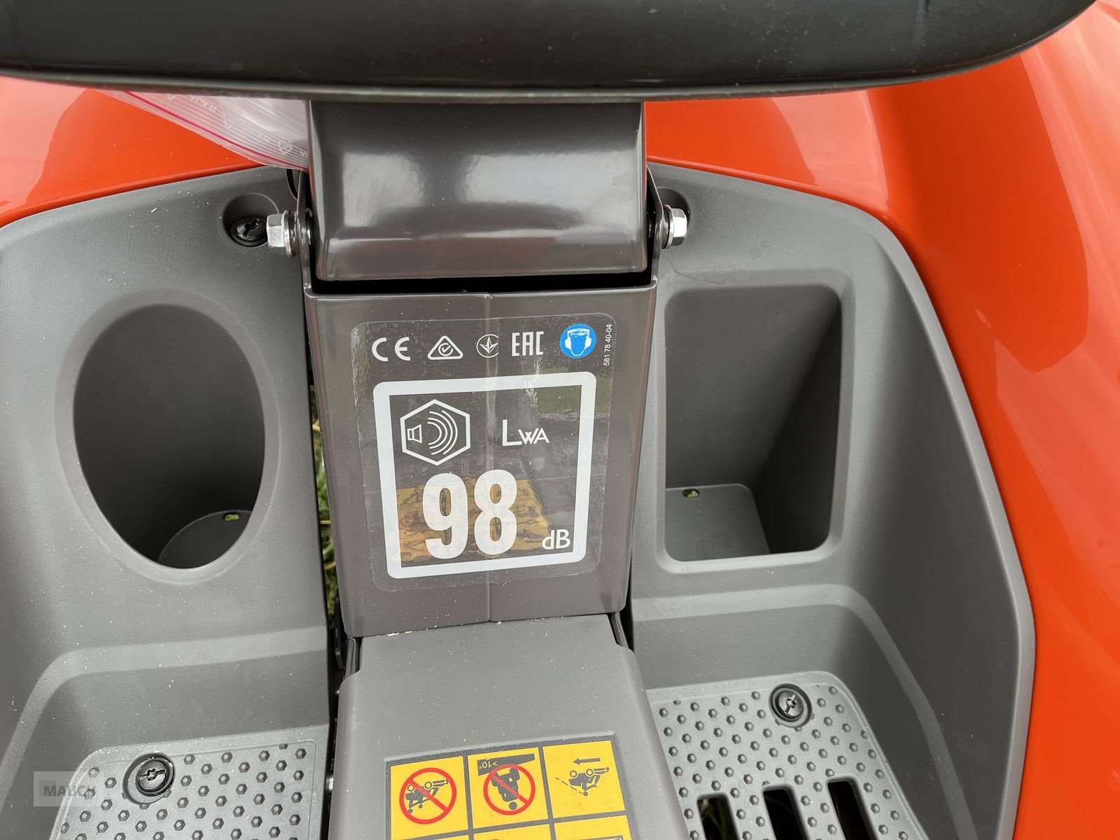 Rasentraktor des Typs Husqvarna Rider 214TC inkl. Mähdeck NEUAussteller!!, Neumaschine in Burgkirchen (Bild 8)