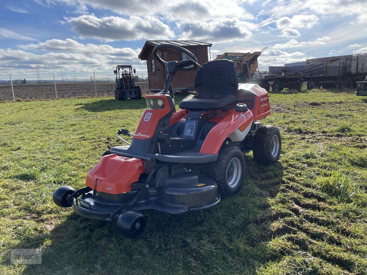 Rasentraktor des Typs Husqvarna Rider 216T AWD FRÜHBEZUGSAKTION, Neumaschine in Burgkirchen (Bild 11)