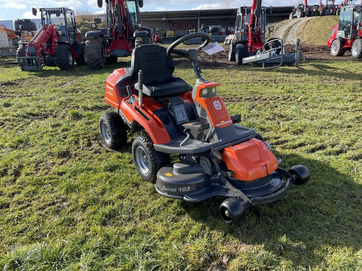 Rasentraktor des Typs Husqvarna Rider 216T AWD FRÜHBEZUGSAKTION, Neumaschine in Burgkirchen (Bild 17)