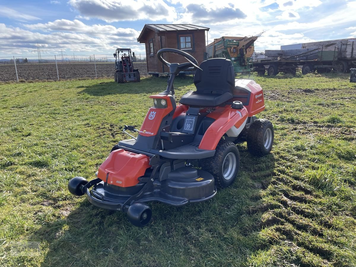 Rasentraktor des Typs Husqvarna Rider 216T AWD FRÜHBEZUGSAKTION, Neumaschine in Burgkirchen (Bild 20)