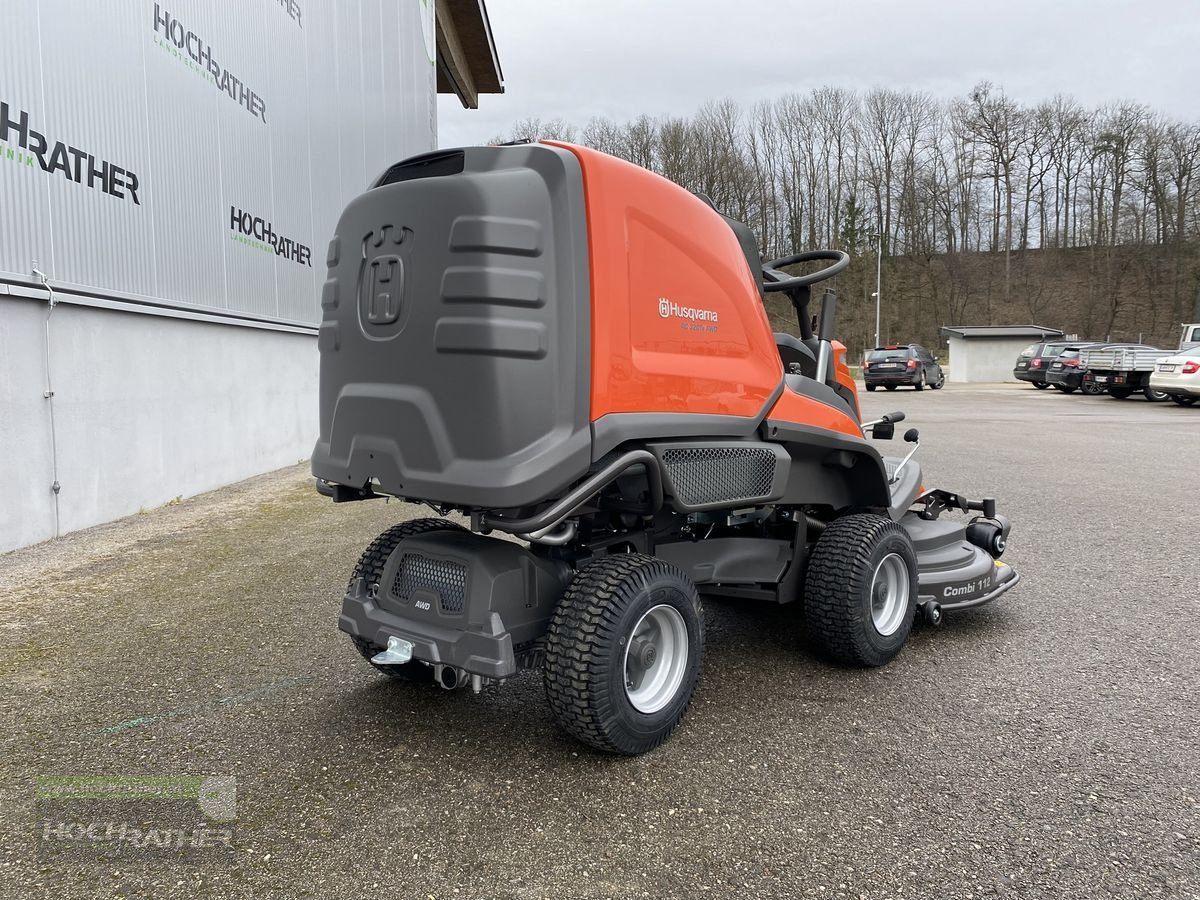 Rasentraktor des Typs Husqvarna Rider 320Ts AWD, Neumaschine in Kronstorf (Bild 3)