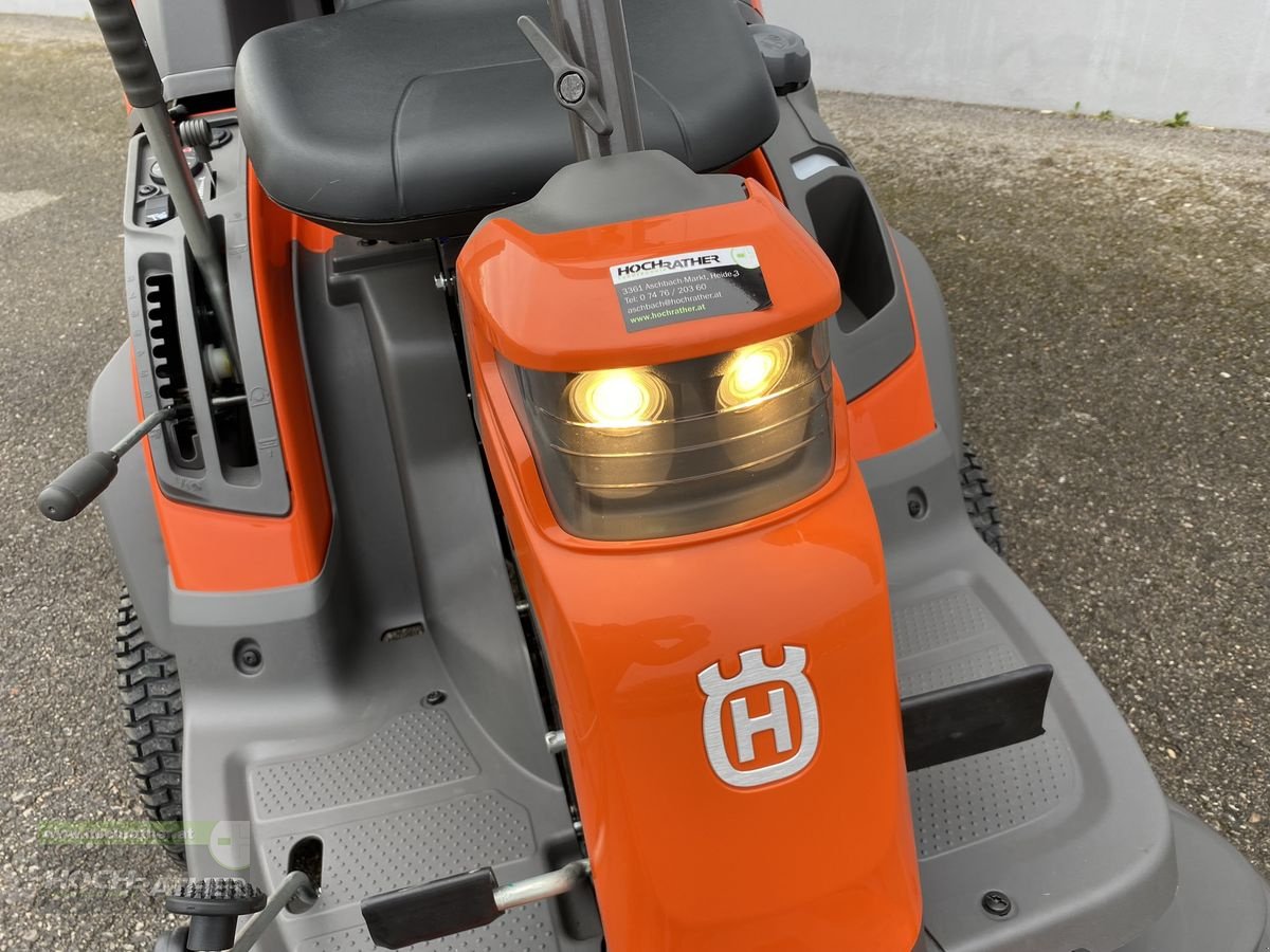 Rasentraktor des Typs Husqvarna Rider 320Ts AWD, Neumaschine in Kronstorf (Bild 12)