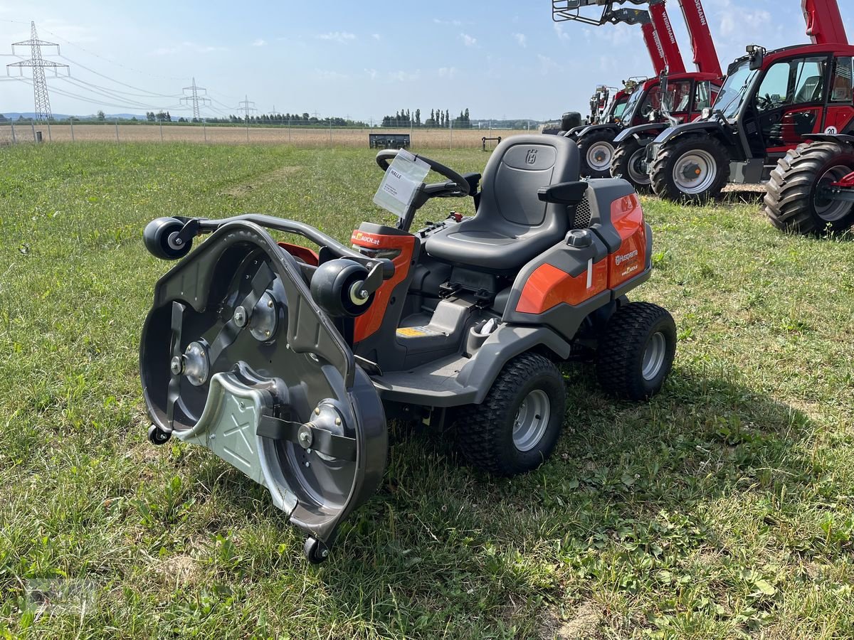 Rasentraktor типа Husqvarna Rider 418TsX AWD inkl. Mähdeck, Neumaschine в Burgkirchen (Фотография 1)