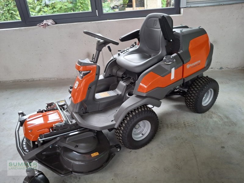 Rasentraktor des Typs Husqvarna Rider 418TsX AWD, Neumaschine in Pforzheim (Bild 1)