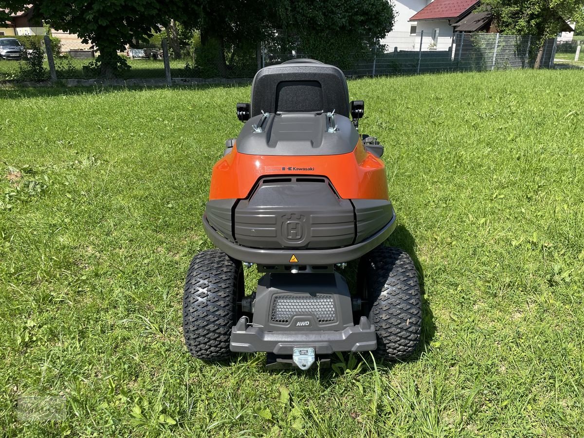 Rasentraktor des Typs Husqvarna Rider 420 TsX AWD inkl. Mähdeck, Neumaschine in Burgkirchen (Bild 12)