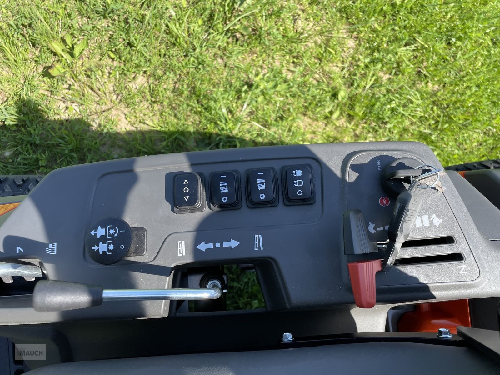 Rasentraktor typu Husqvarna Rider 420TsX AWD inkl. Mähdeck &Schneeschild NEU, Neumaschine v Burgkirchen (Obrázek 8)