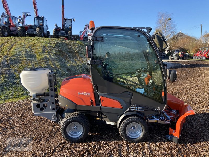 Rasentraktor des Typs Husqvarna Rider 525 DX Kabine Diesel NEU 1/3 Finanzierung, Neumaschine in Burgkirchen (Bild 1)