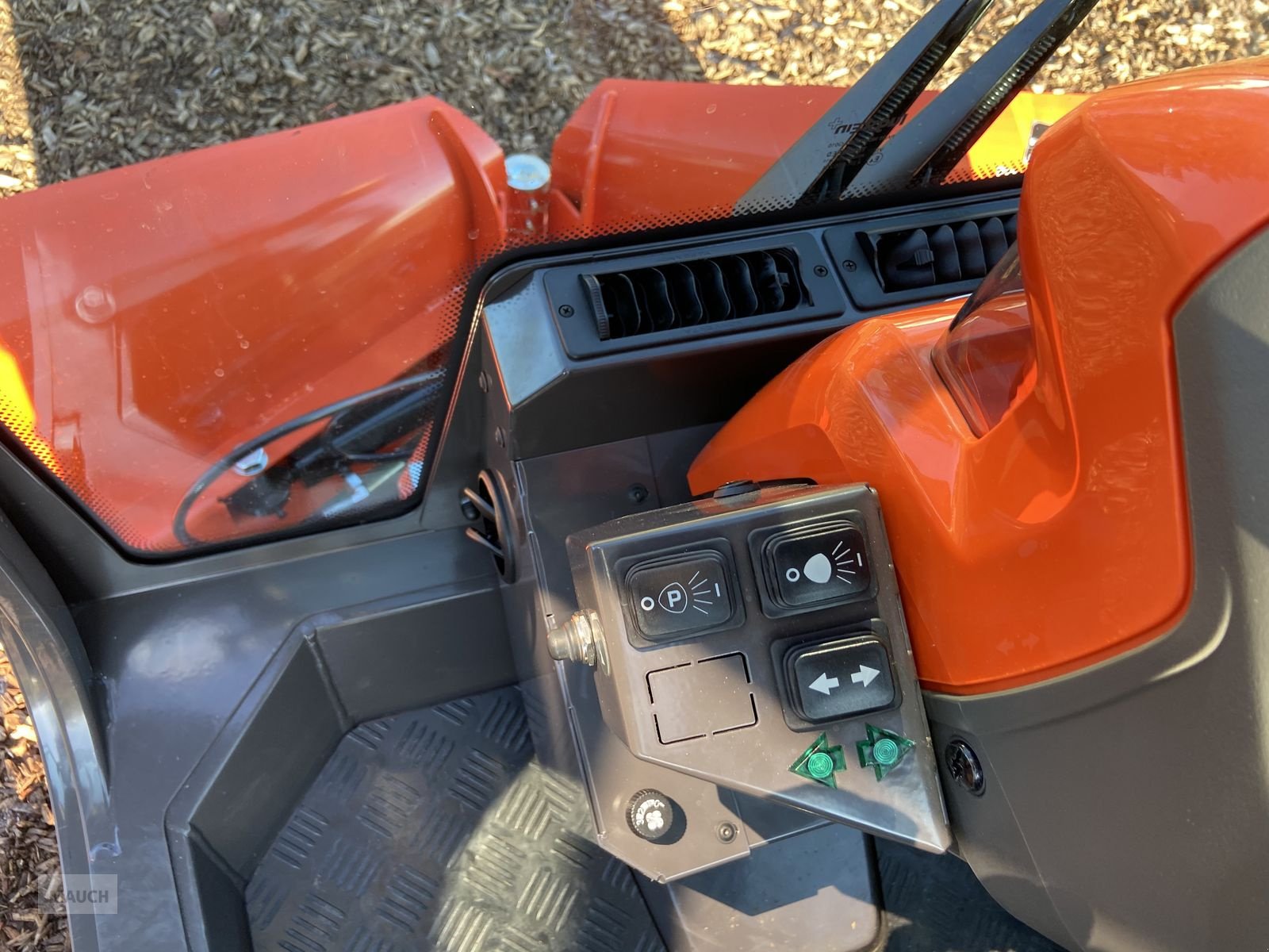 Rasentraktor des Typs Husqvarna Rider 525 DX Kabine Diesel NEU 1/3 Finanzierung, Neumaschine in Burgkirchen (Bild 5)