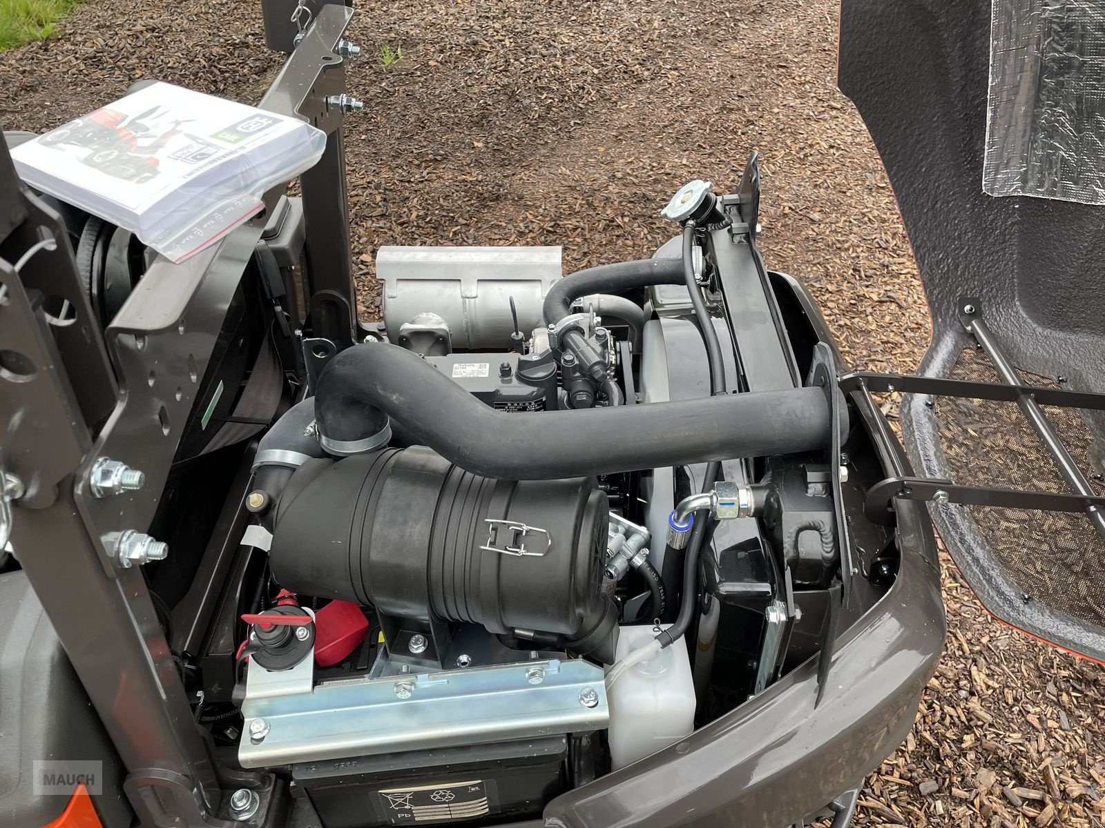 Rasentraktor des Typs Husqvarna Rider 525DX Diesel Allrad / Servolenkung NEU ink, Neumaschine in Burgkirchen (Bild 21)