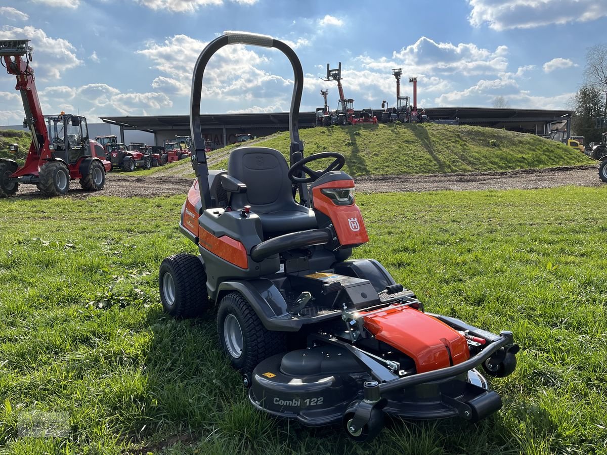 Rasentraktor typu Husqvarna Rider P 524X EFI AWD, Neumaschine w Burgkirchen (Zdjęcie 4)