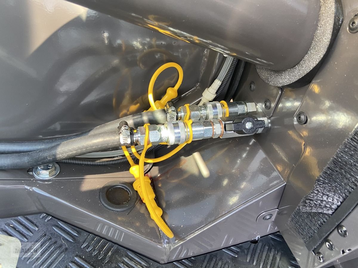 Rasentraktor a típus Husqvarna Rider P 525DX Kabine mit Mähdeck, Neumaschine ekkor: Burgkirchen (Kép 28)