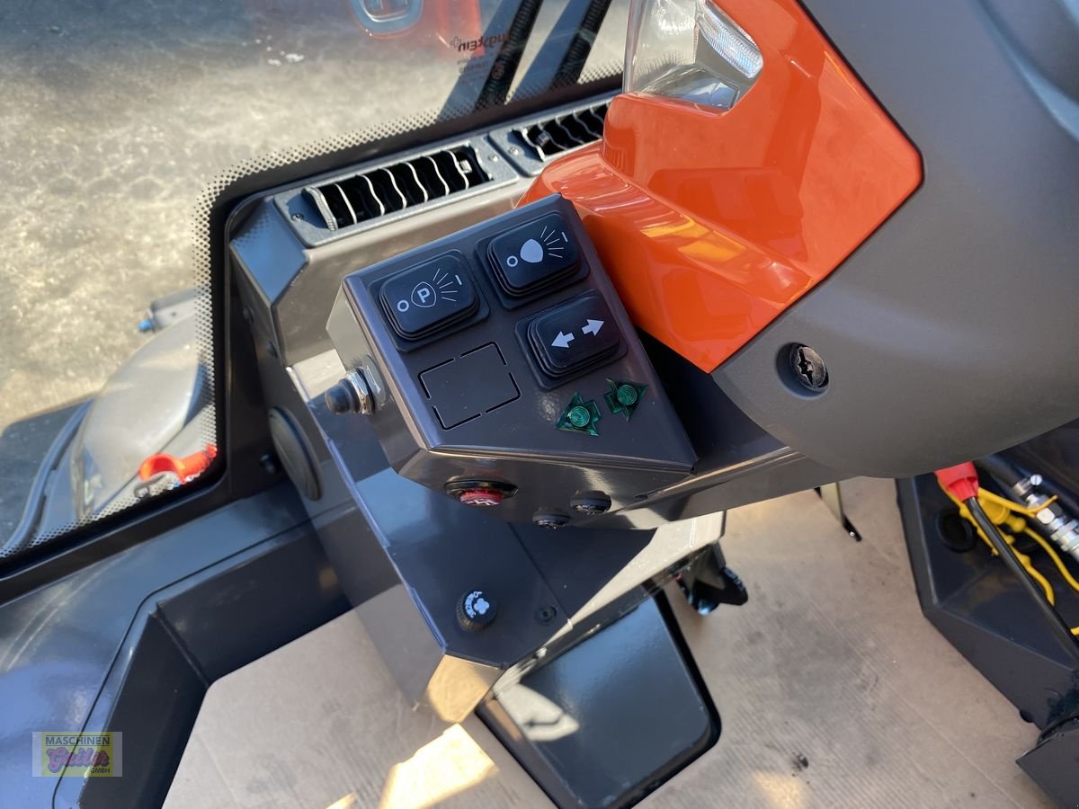 Rasentraktor typu Husqvarna Rider P 525DX mit Kabine und 155cm Mähdeck, Vorführmaschine v Kötschach (Obrázek 8)