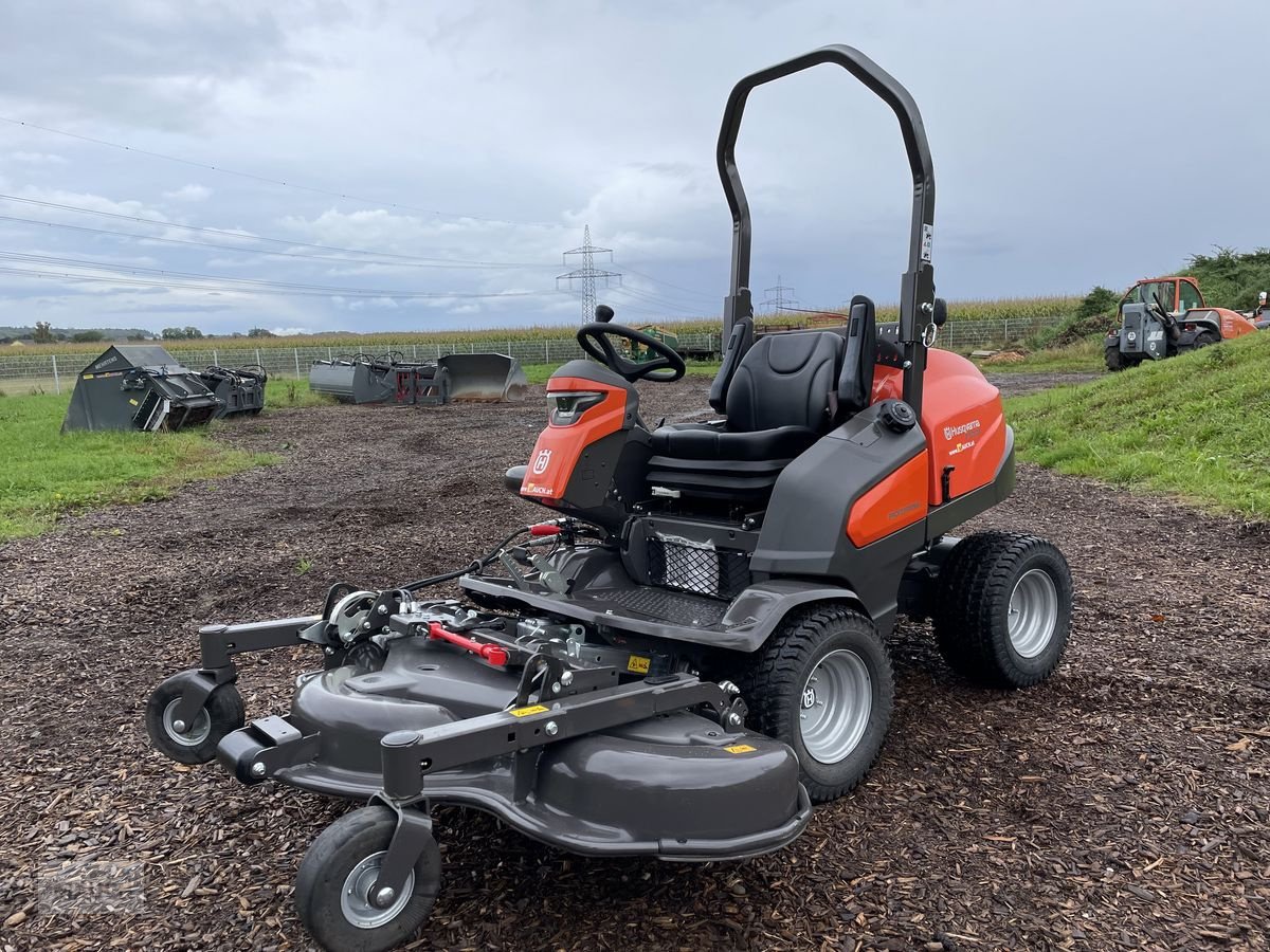 Rasentraktor typu Husqvarna Rider P 525DX mit Mähdeck, Diesel, Allrad, Servo, Neumaschine v Burgkirchen (Obrázek 4)