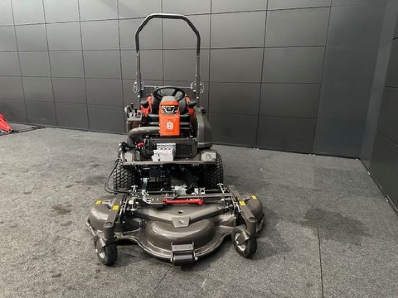 Rasentraktor van het type Husqvarna Rider P525DX mit 155Xcm Mähdeck, Diesel 24,21PS, Neumaschine in Tamsweg (Foto 9)