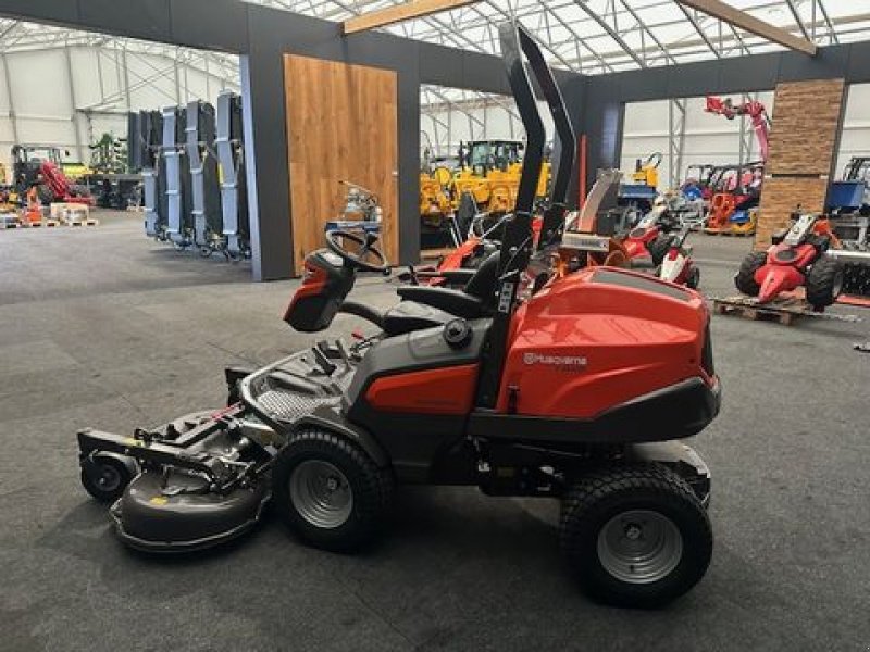 Rasentraktor van het type Husqvarna Rider P525DX mit 155Xcm Mähdeck, Diesel 24,21PS, Neumaschine in Tamsweg (Foto 12)