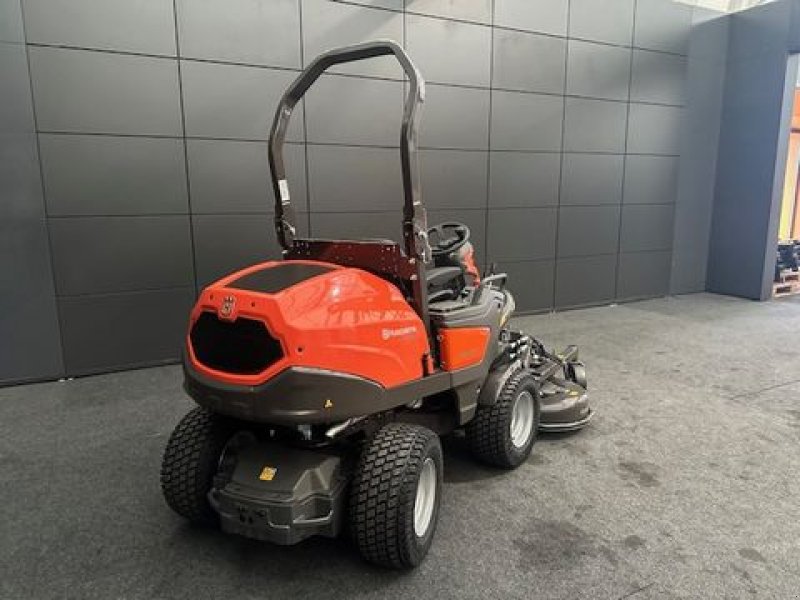 Rasentraktor van het type Husqvarna Rider P525DX mit 155Xcm Mähdeck, Diesel 24,21PS, Neumaschine in Tamsweg (Foto 10)