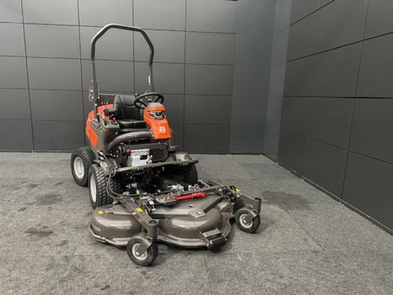 Rasentraktor van het type Husqvarna Rider P525DX mit 155Xcm Mähdeck, Diesel 24,21PS, Neumaschine in Tamsweg (Foto 8)