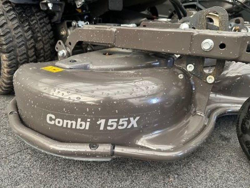 Rasentraktor typu Husqvarna Rider P525DX mit Kabine und 155Xcm Mähdeck, Neumaschine v Tamsweg (Obrázek 7)