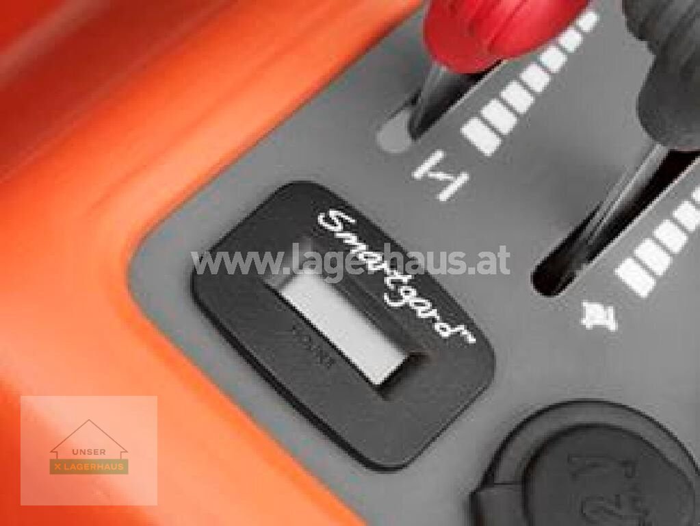 Rasentraktor des Typs Husqvarna RIDER R 214TC 94CM, Neumaschine in Wolfpassing (Bild 3)