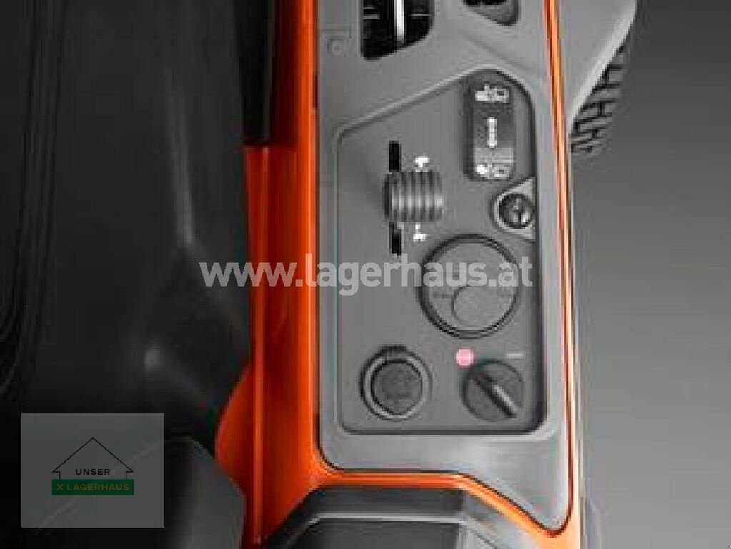 Rasentraktor des Typs Husqvarna RIDER R 214TC 94CM, Neumaschine in Wolfpassing (Bild 4)