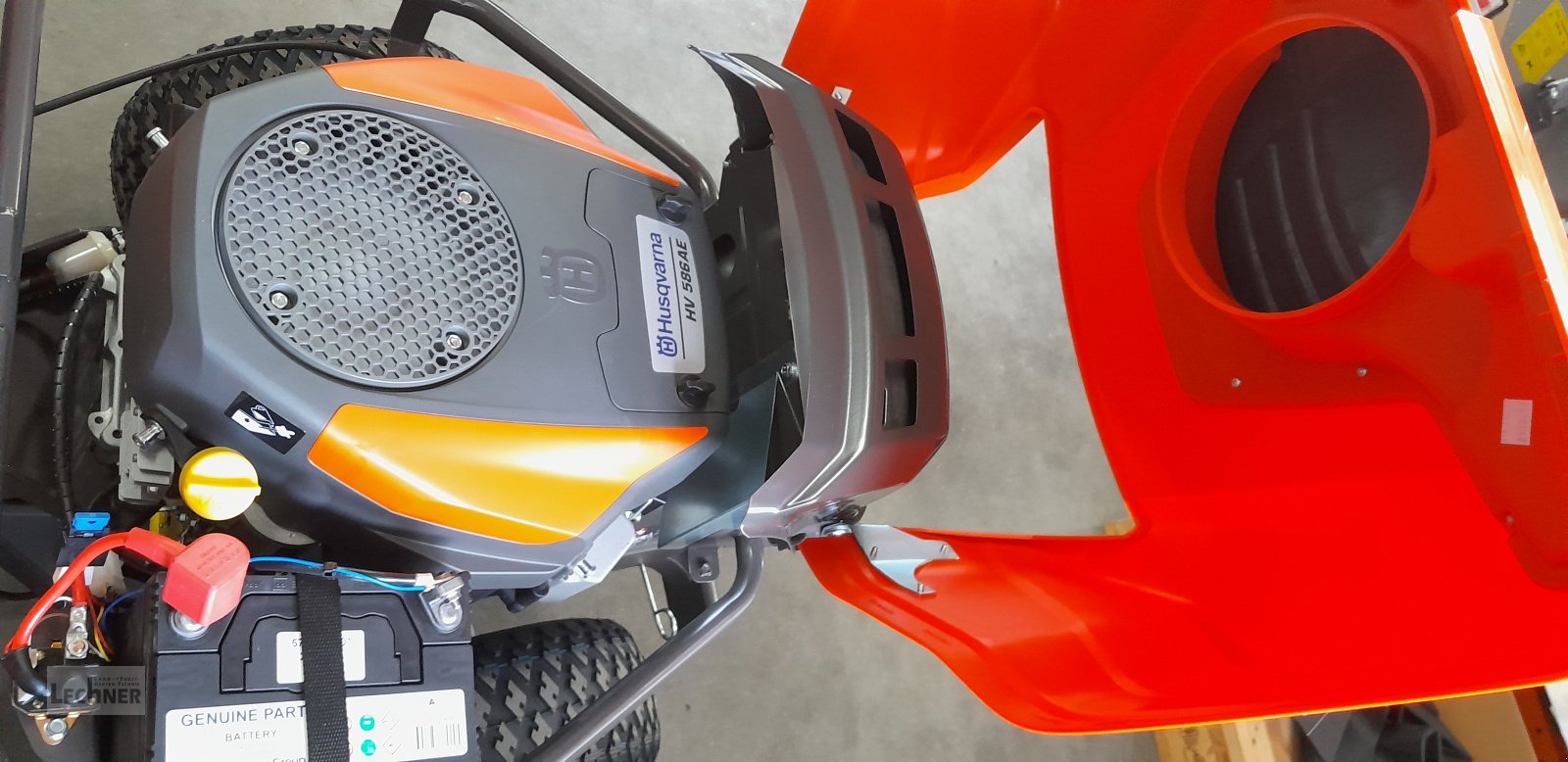 Rasentraktor typu Husqvarna Rider R 214TC Comfort Edition - R 214T + C94 - incl. Mähdeck Combi 94 - Neues Modell, Neumaschine v Bad Abbach-Dünzling (Obrázek 5)