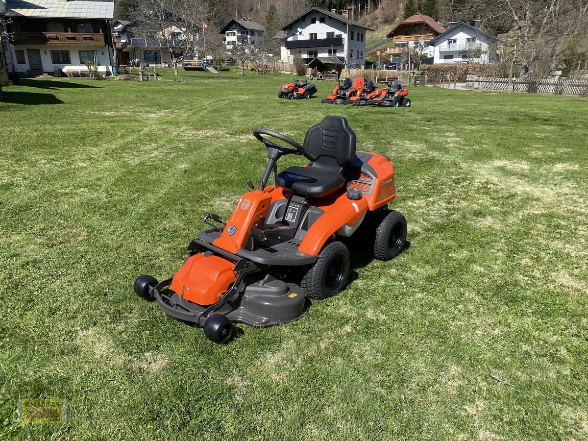 Rasentraktor typu Husqvarna Rider R 214TC, Neumaschine v Kötschach (Obrázek 1)
