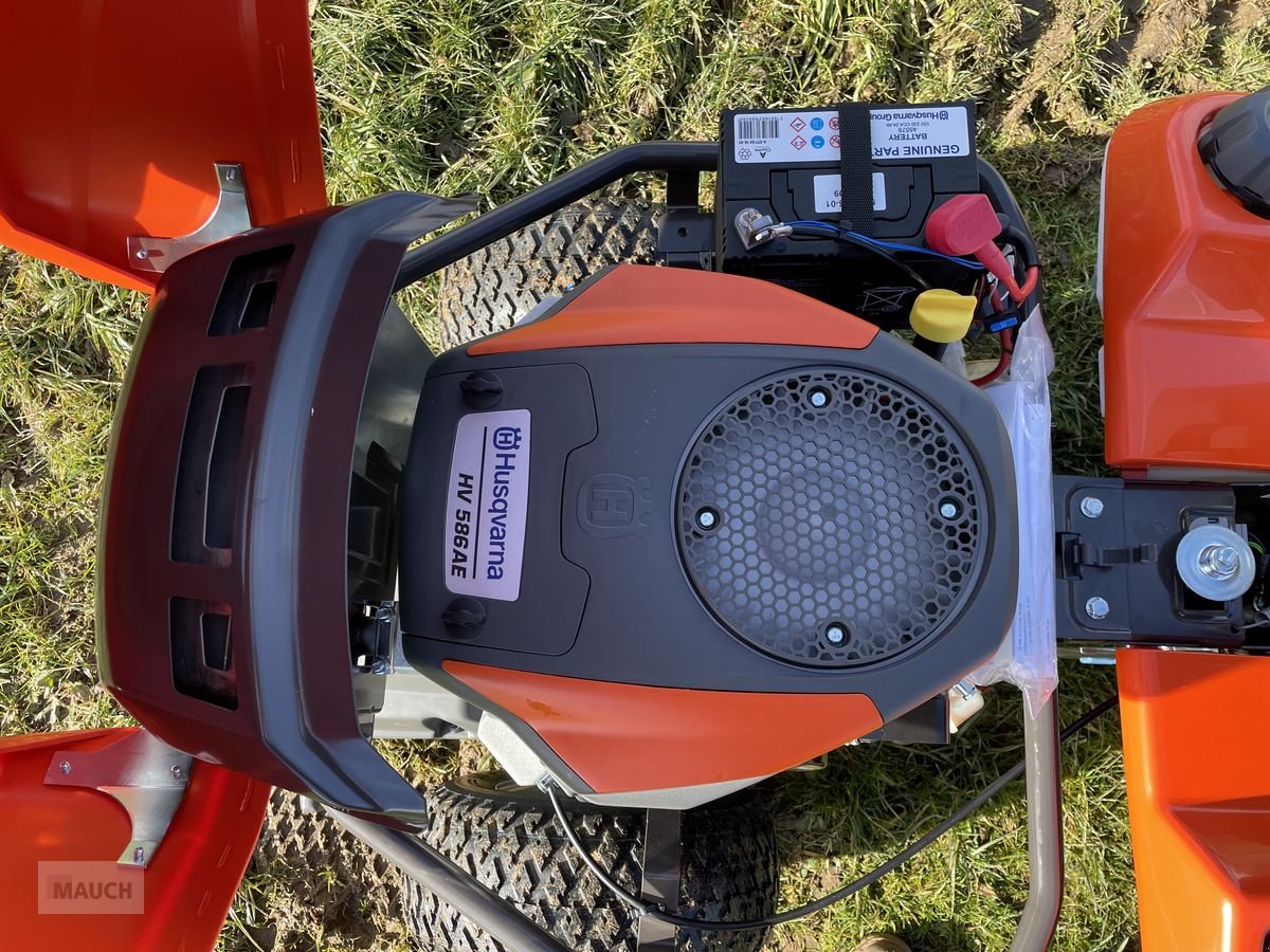 Rasentraktor des Typs Husqvarna Rider R 216 T AWD, Neumaschine in Burgkirchen (Bild 4)