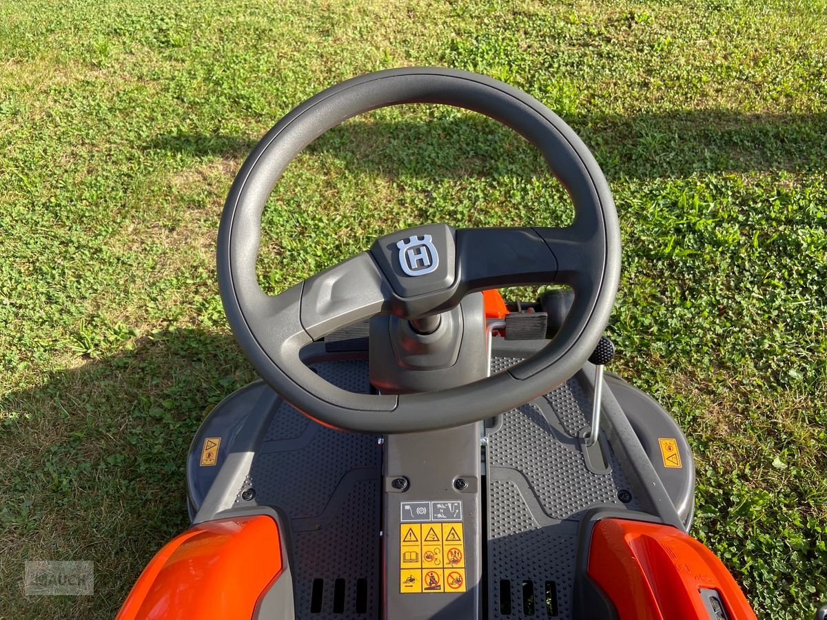 Rasentraktor des Typs Husqvarna Rider R 216 T AWD, Neumaschine in Burgkirchen (Bild 31)