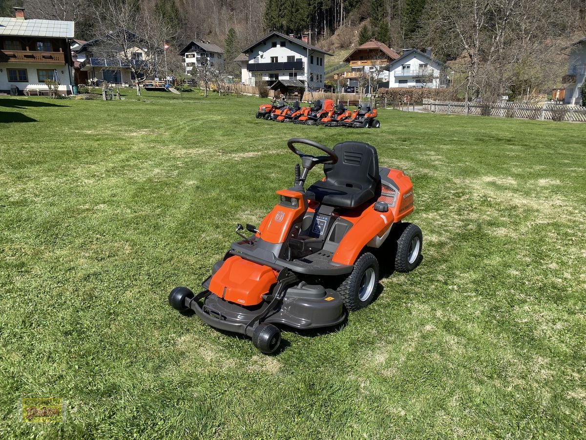 Rasentraktor typu Husqvarna Rider R 216T AWD, Neumaschine v Kötschach (Obrázek 1)