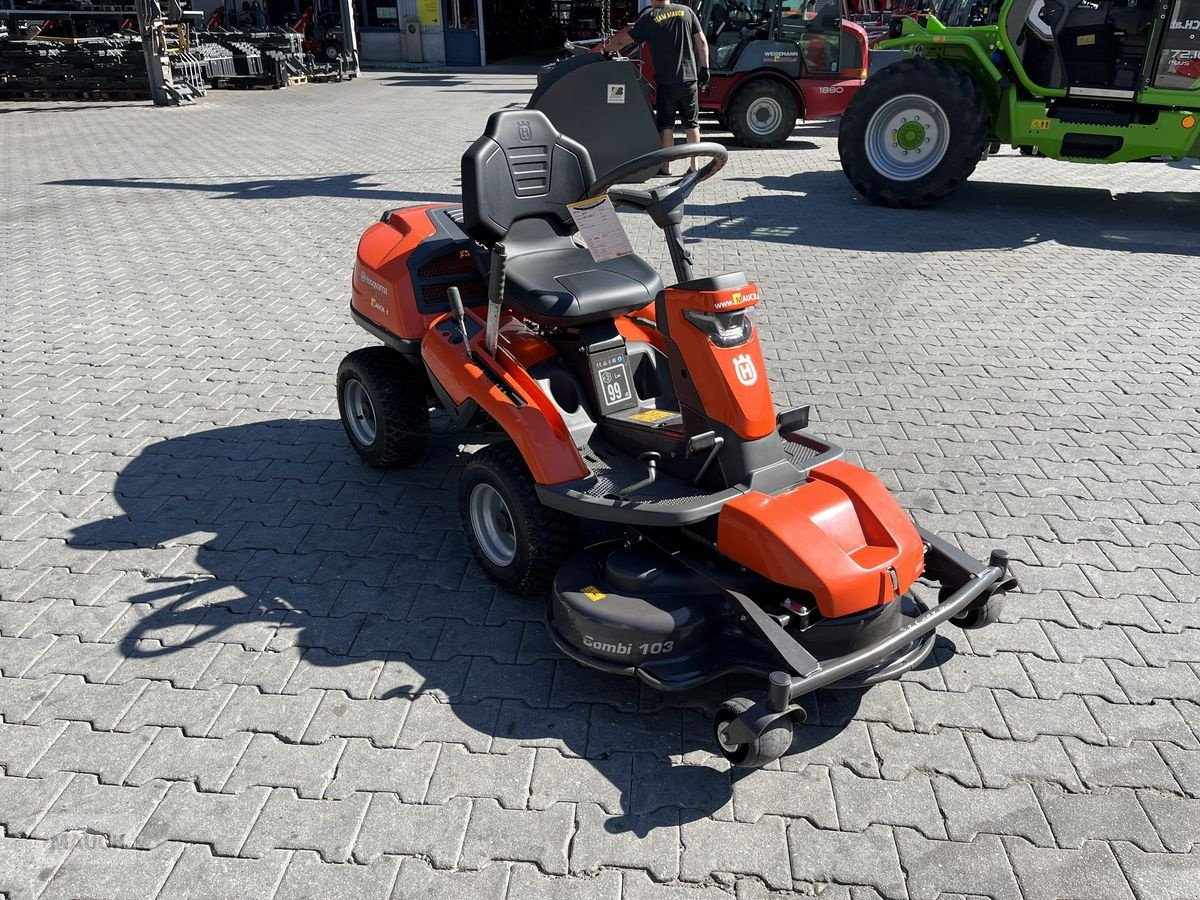 Rasentraktor typu Husqvarna Rider R 320X AWD mit 55h, Gebrauchtmaschine v Burgkirchen (Obrázek 3)