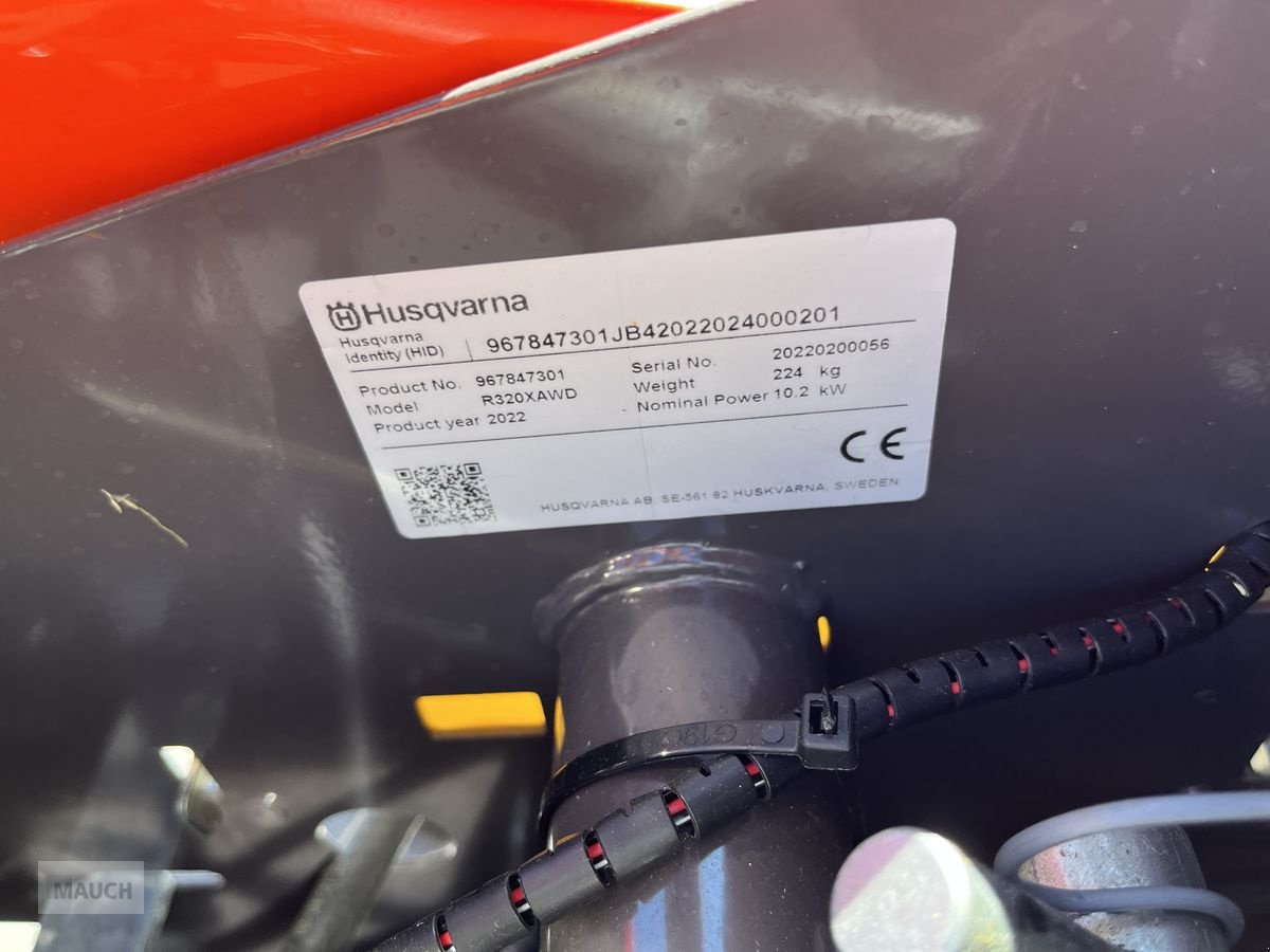 Rasentraktor typu Husqvarna Rider R 320X AWD mit 55h, Gebrauchtmaschine v Burgkirchen (Obrázek 12)