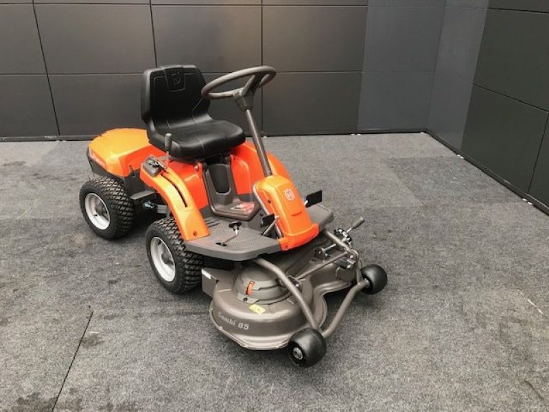 Rasentraktor typu Husqvarna Rider R112iC mit 85cm Mähdeck, Neumaschine v Tamsweg (Obrázek 7)