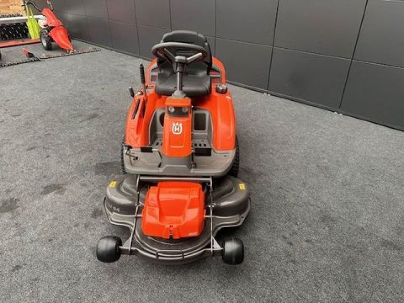 Rasentraktor des Typs Husqvarna Rider R216T AWD mit 103cm Mähdeck 16PS Allrad, Neumaschine in Tamsweg (Bild 9)