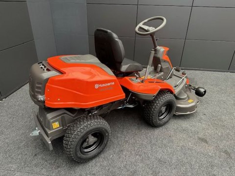 Rasentraktor des Typs Husqvarna Rider R216TC AWD mit 103cm Mähdeck 16PS, Neumaschine in Tamsweg (Bild 7)