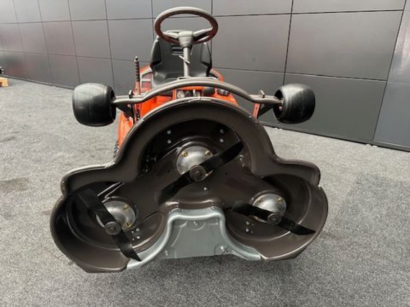 Rasentraktor des Typs Husqvarna Rider R216TC AWD mit 103cm Mähdeck 16PS, Neumaschine in Tamsweg (Bild 13)