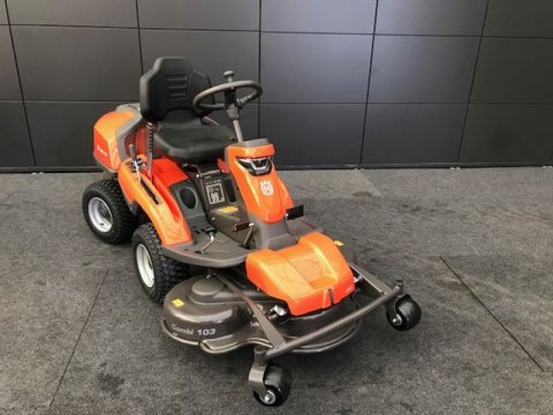 Rasentraktor des Typs Husqvarna Rider R316TsX AWD mit 103cm Mähdeck 13,14PS, Neumaschine in Tamsweg (Bild 5)