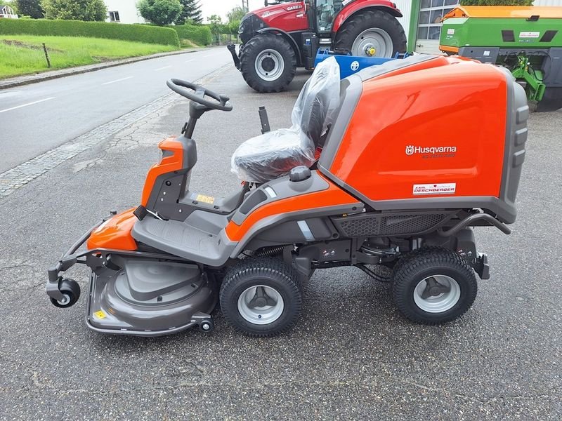 Rasentraktor des Typs Husqvarna Rider RC 320Ts AWD Aufsitzmäher, Neumaschine in St. Marienkirchen (Bild 17)