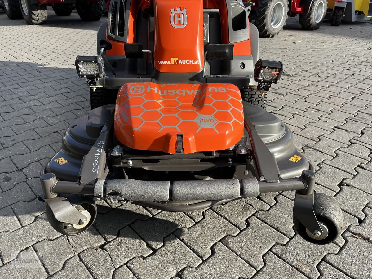 Rasentraktor des Typs Husqvarna Rider RC 320TS AWD mit 103cm Mähdeck, Neumaschine in Burgkirchen (Bild 3)